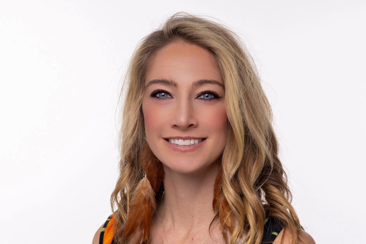 ariel dempsey professional photo
